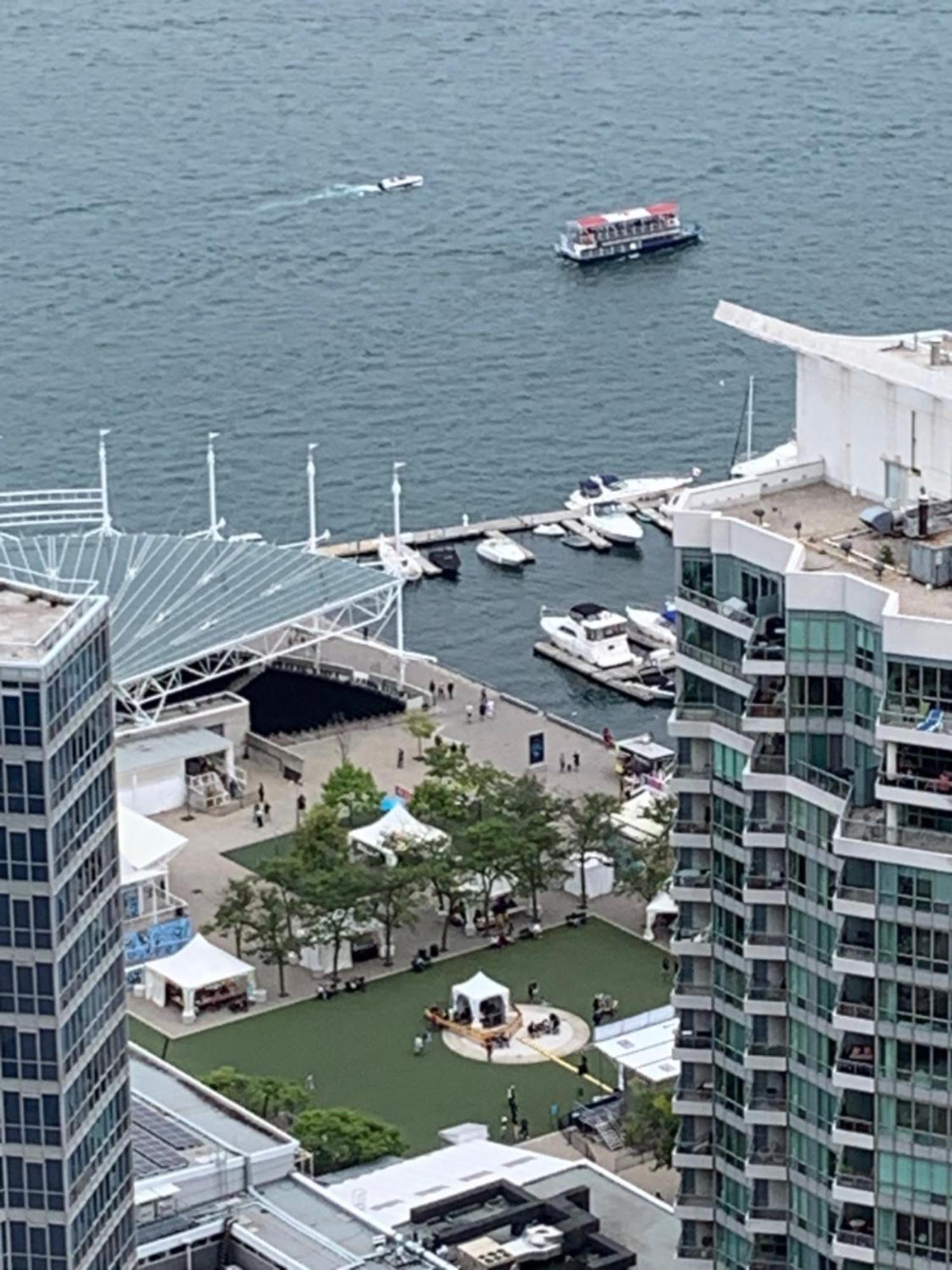 Апартаменти Magnificient View Next Cn Tower/Rogers/Union/Mtcc Торонто Екстер'єр фото