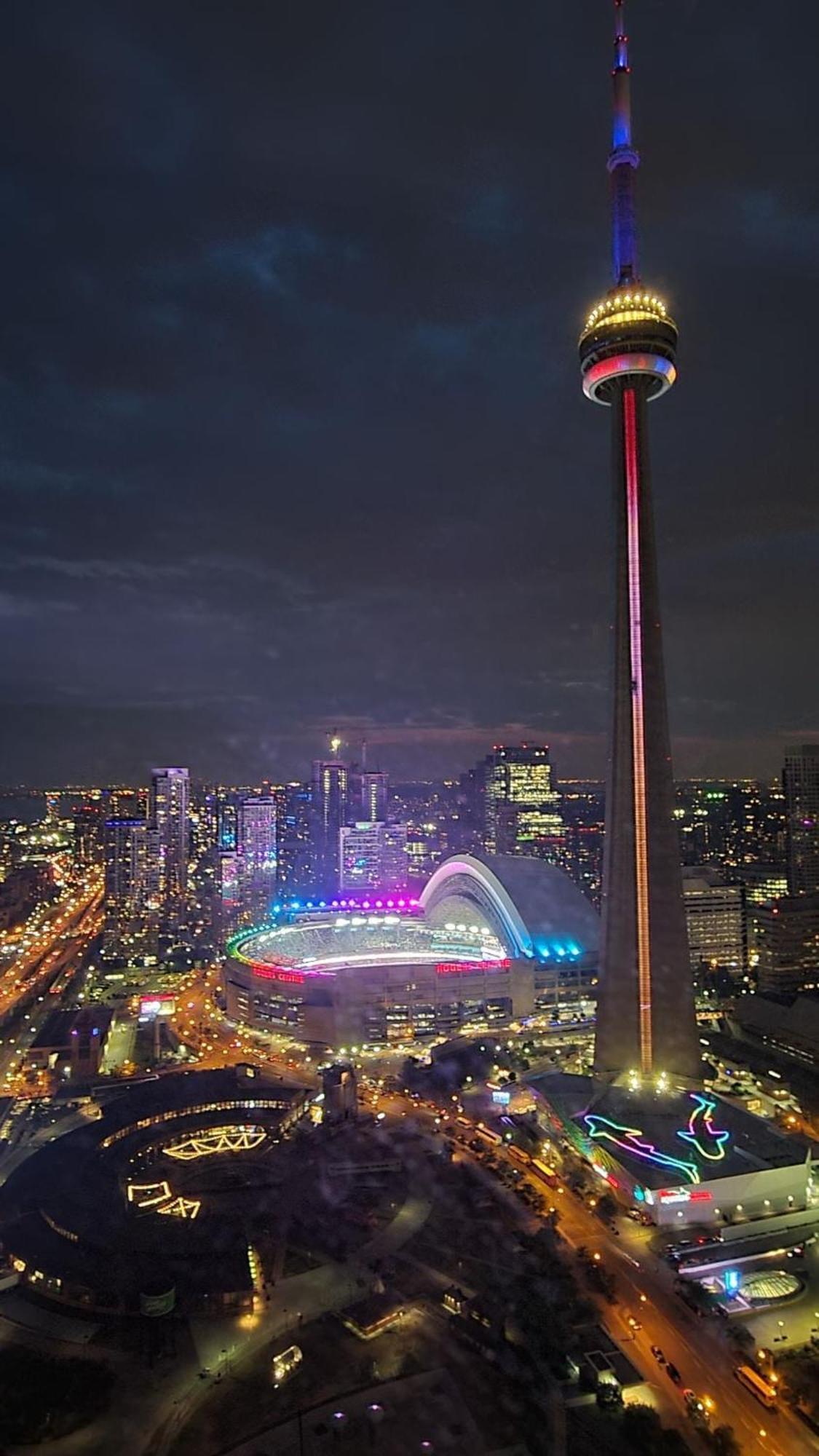 Апартаменти Magnificient View Next Cn Tower/Rogers/Union/Mtcc Торонто Екстер'єр фото