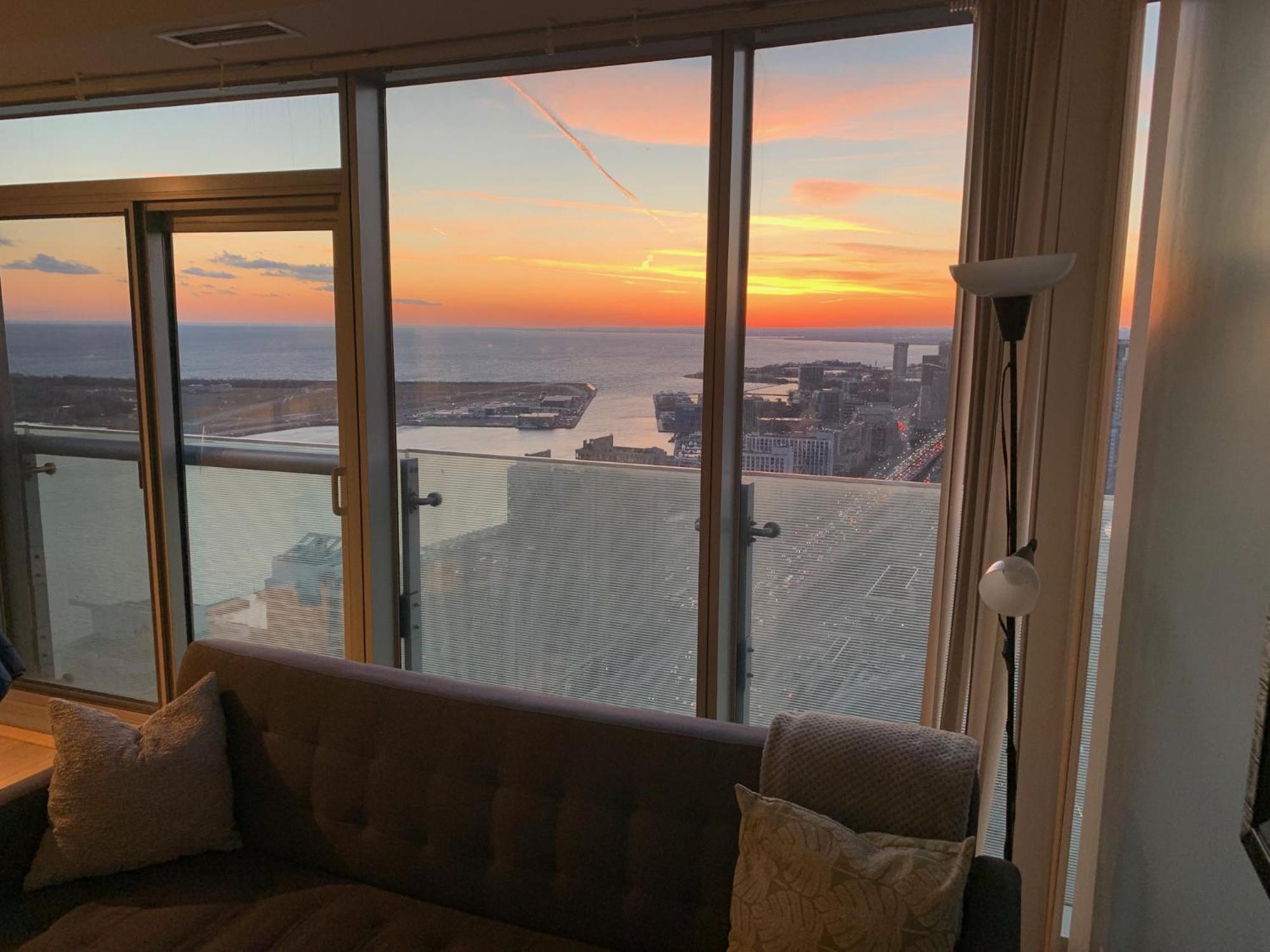 Апартаменти Magnificient View Next Cn Tower/Rogers/Union/Mtcc Торонто Екстер'єр фото